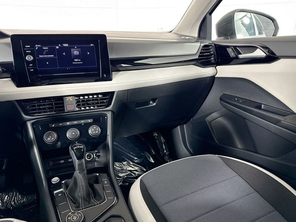 2026 Volkswagen Taos S - Photo 9