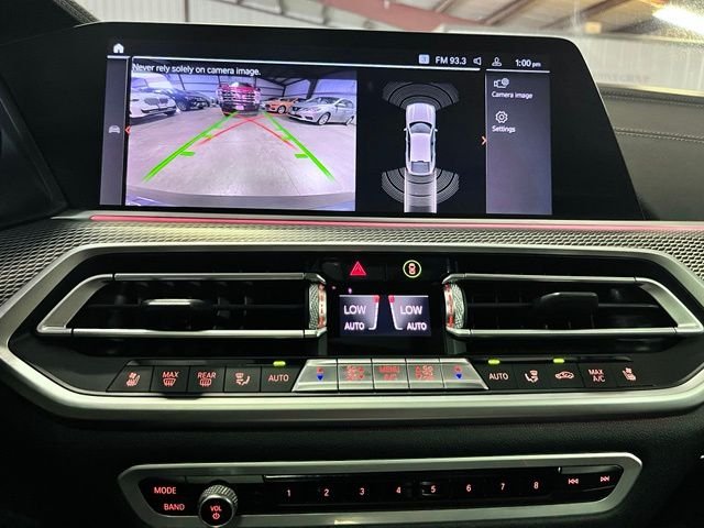 Used 2021 Gray BMW M50i image 19