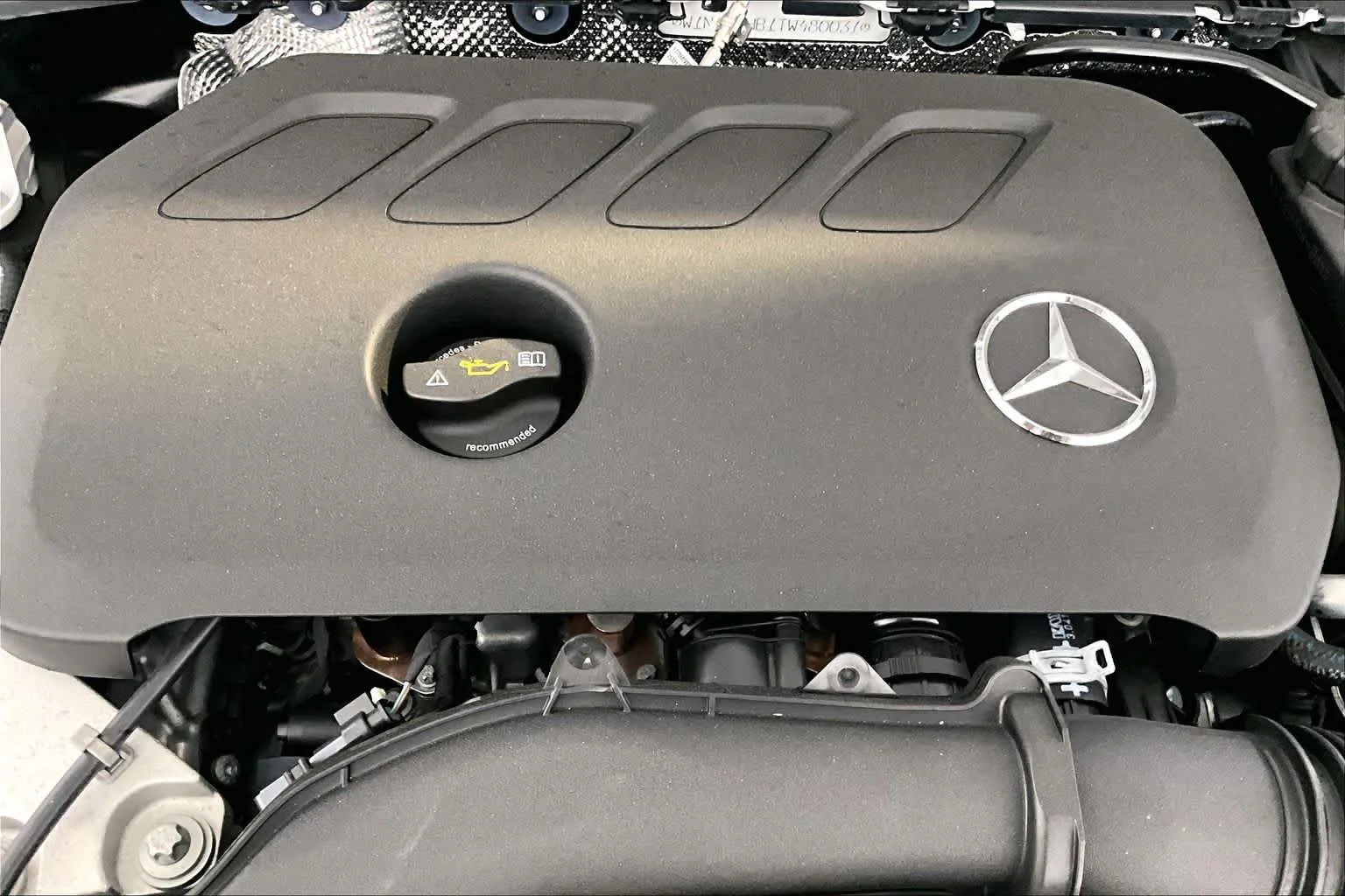 New 2026 Polar White Mercedes-Benz GLB 250 image 15