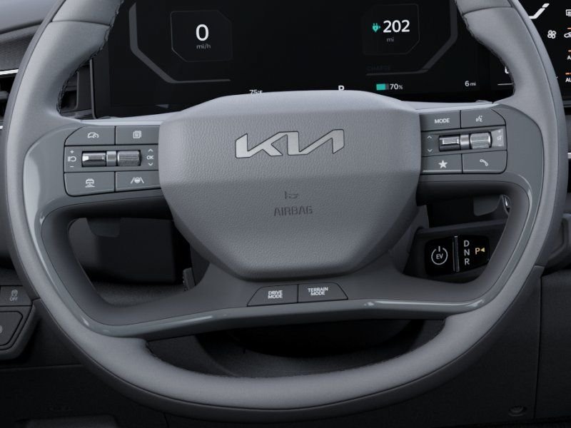 New 2026 White Kia Wind image 22