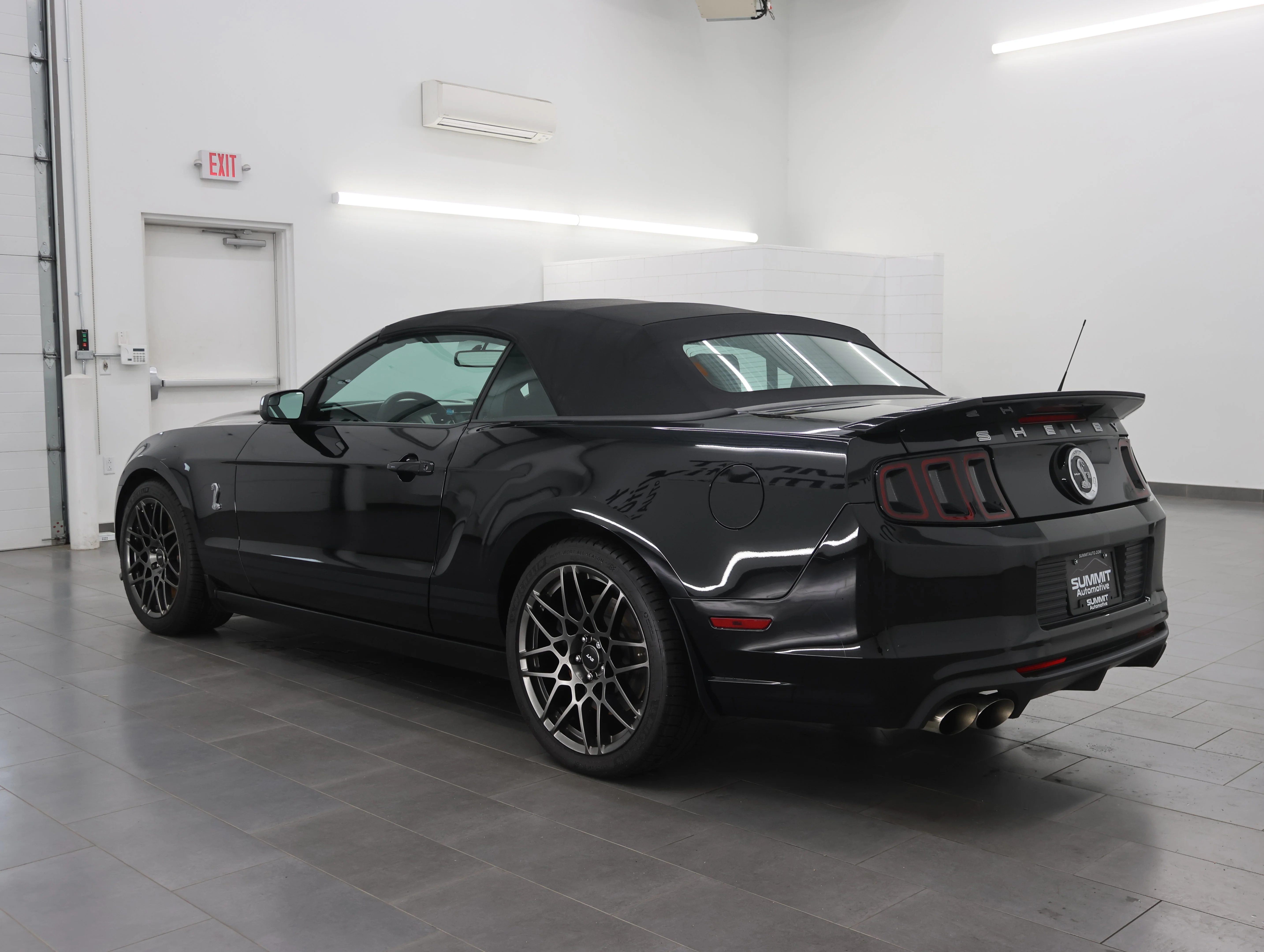 Used 2014 Black Ford Shelby GT500 image 5