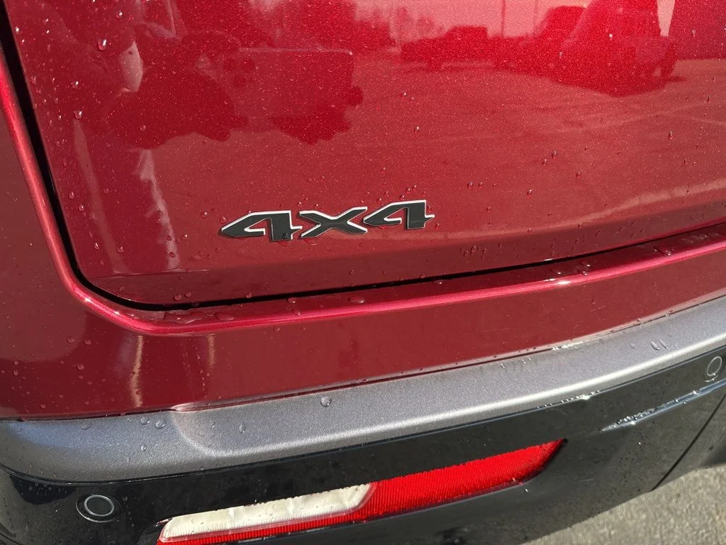 New 2026 Velvet Red Pearl-Coat Exterior Paint Jeep  image 14