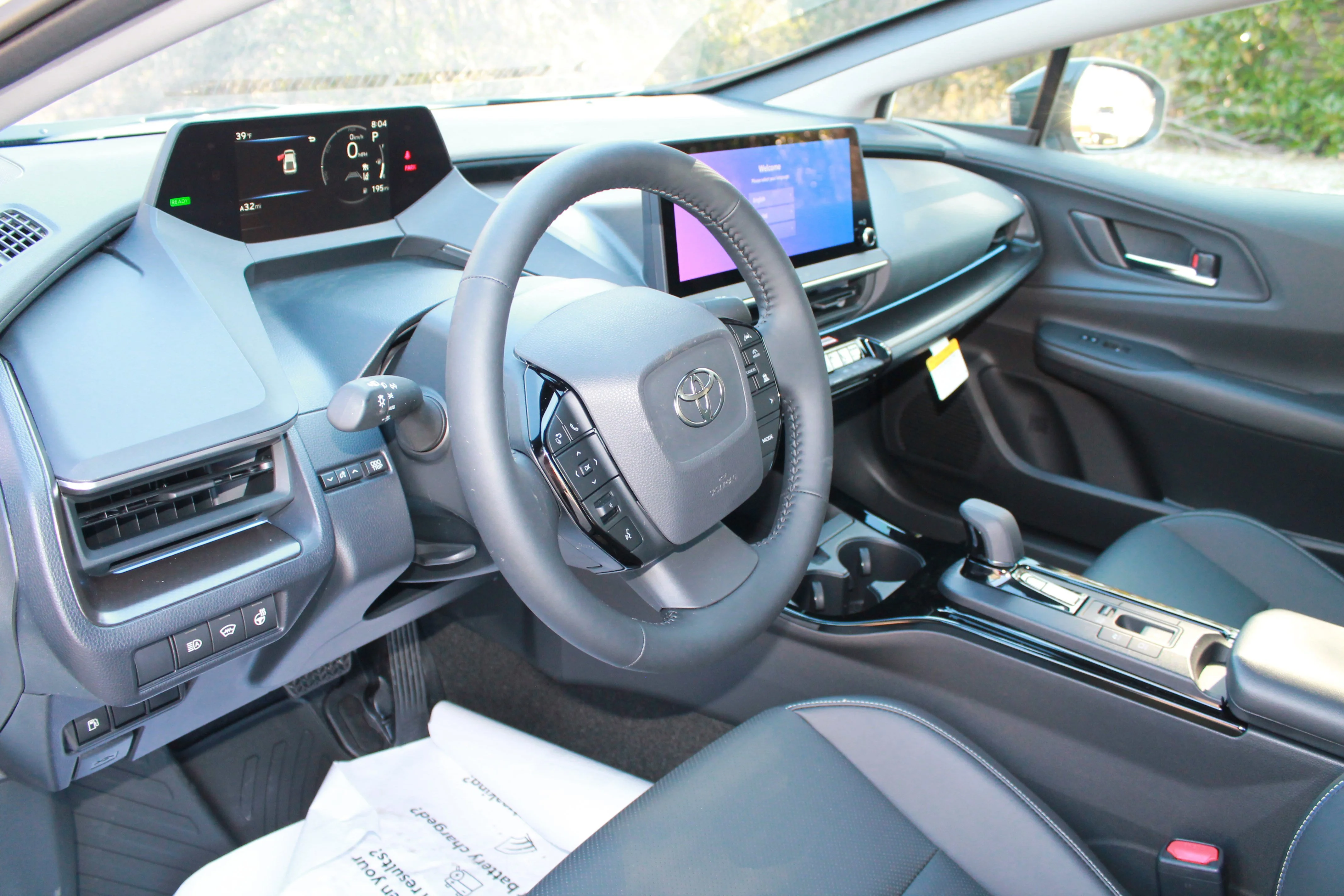 2026 Toyota Prius Nightshade - Photo 18