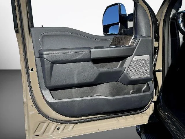 New 2027 Marsh Gray Metallic Ford F-250® Lariat® image 71