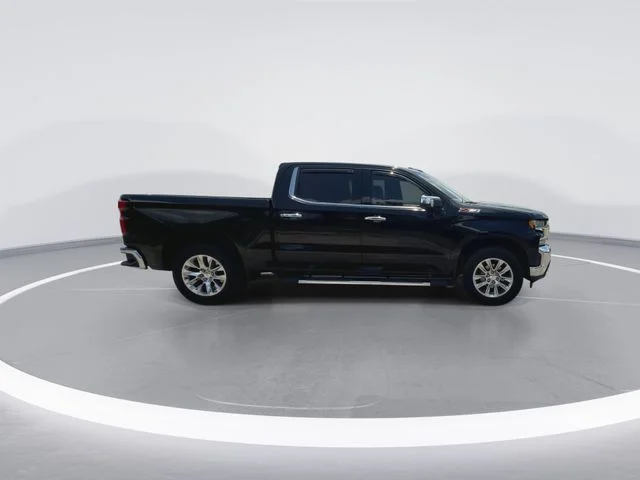 Used 2022 Black Chevrolet LTZ image 13