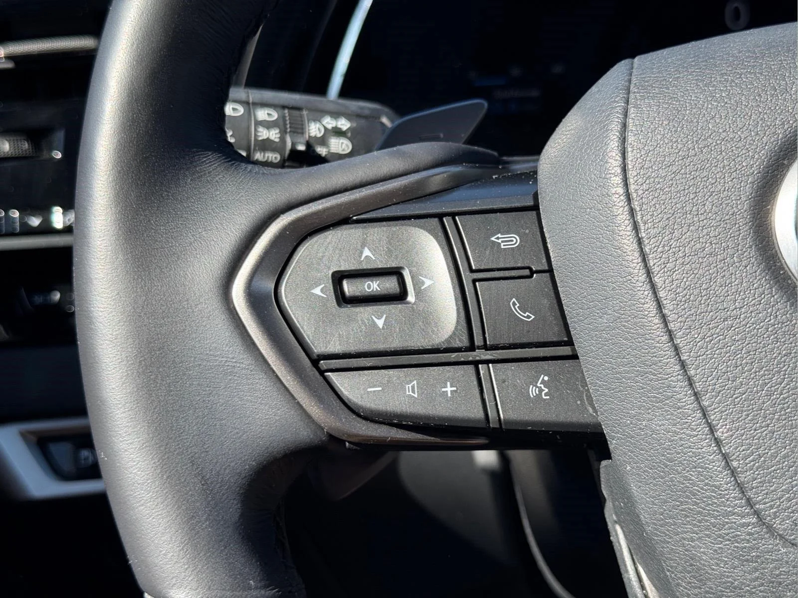 Used 2025 Eminent White Pearl Lexus RX 350 Premium image 21