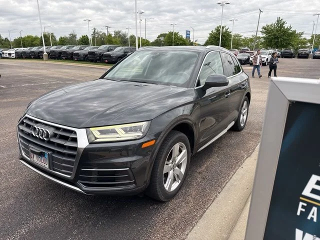 2018 Audi Q5 2.0T quattro S tronic Premium Plus's photo