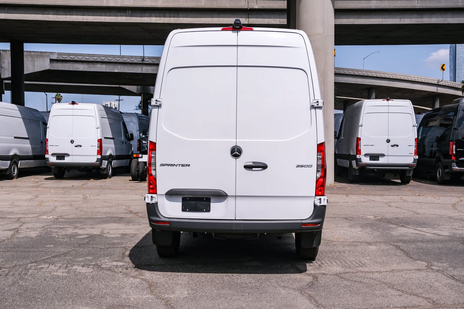 New 2025 Arctic+White Mercedes-Benz Cargo 144WB High Roof RWD 2.0L I4 Diesel Turbo SO image 22