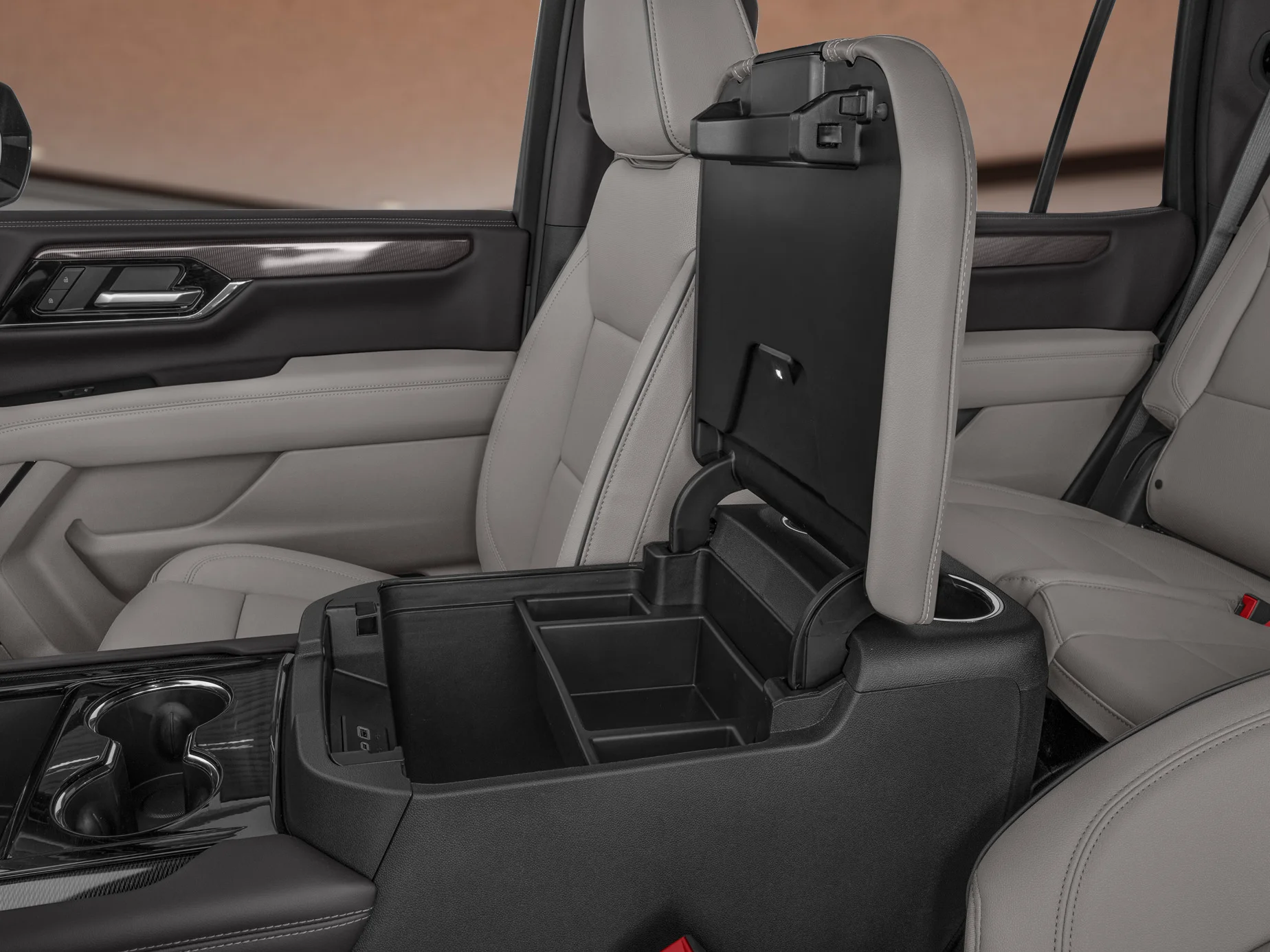 New 2026 Black GMC 4WD 4dr Denali image 10