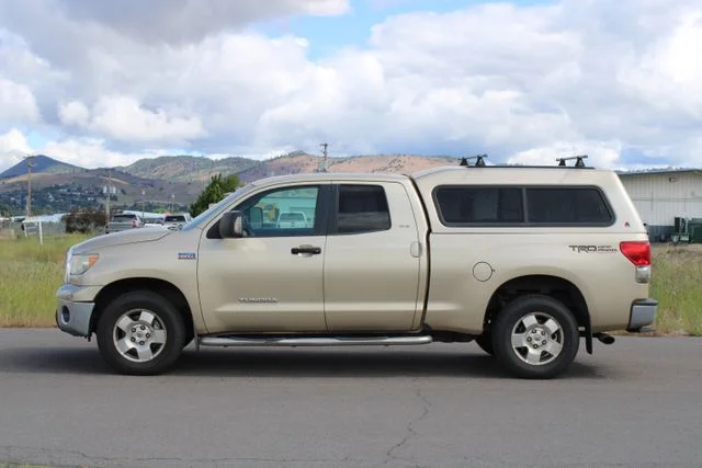 Used 2010 Toyota Tundra Tundra Grade with VIN 5TFUY5F10AX118632 for sale in Klamath Falls, OR