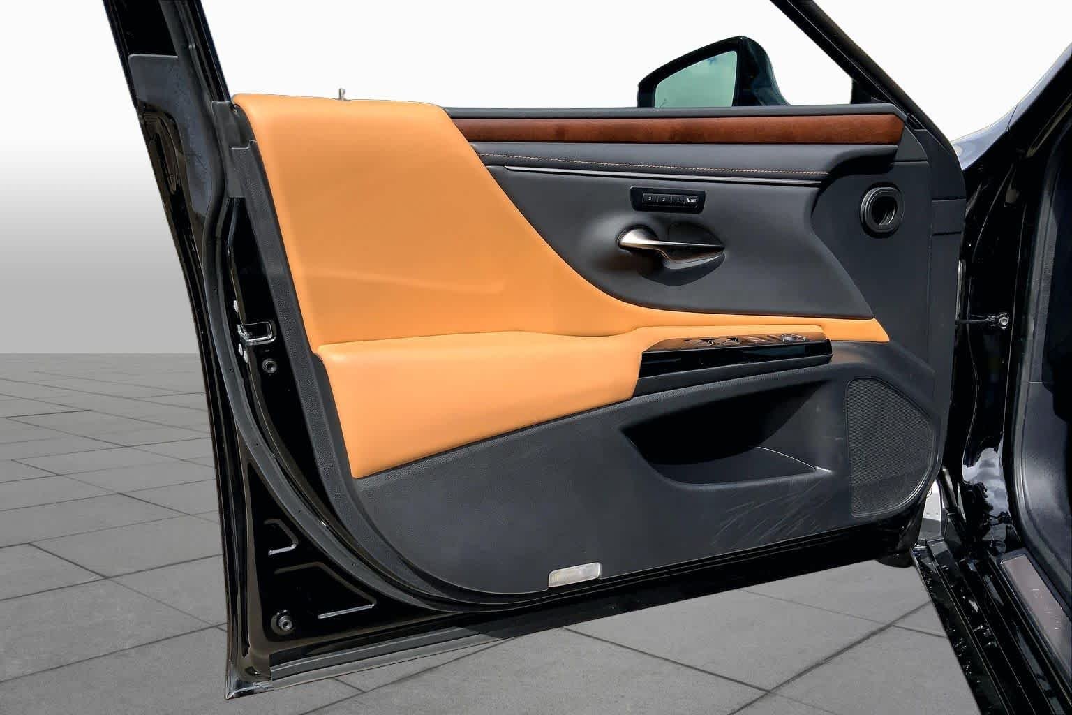 2024 Lexus ES 350 - Photo 34