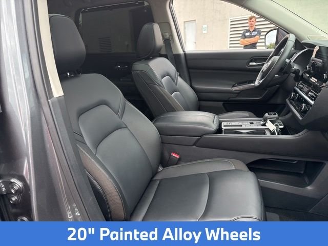 Used 2025 Gray Nissan SL image 13