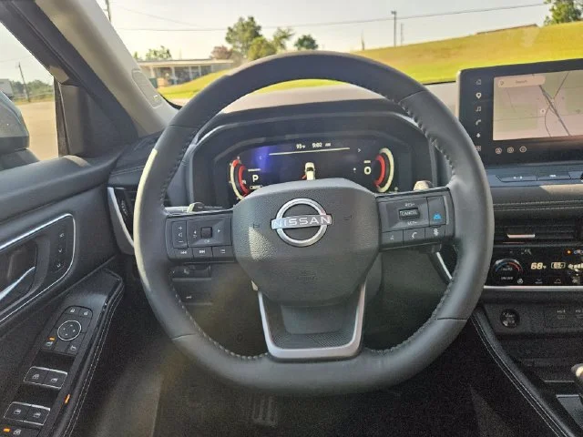 Used 2026 Gray Nissan Platinum image 14