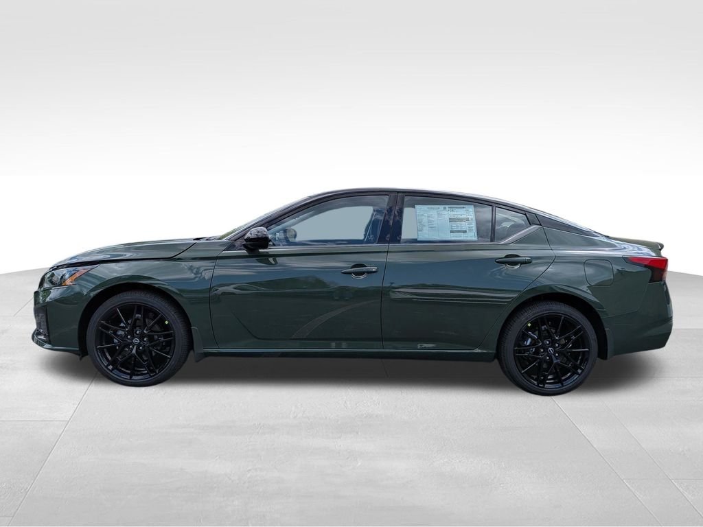 New 2026 Green Metallic Nissan 2.5 SR image 12