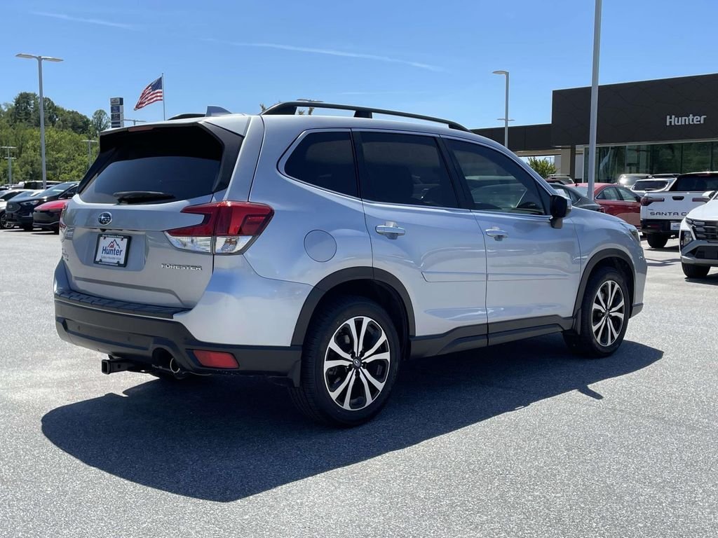 Used 2020 Ice Silver Metallic Subaru Limited image 29