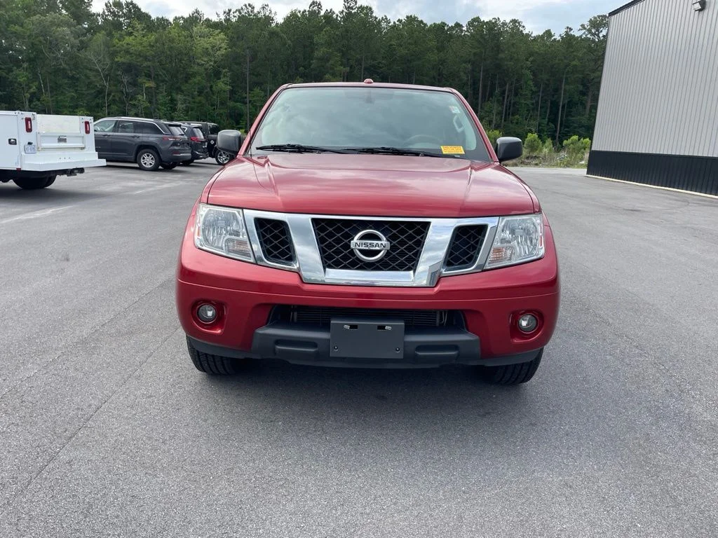 Used 2017 Red Nissan SV image 2