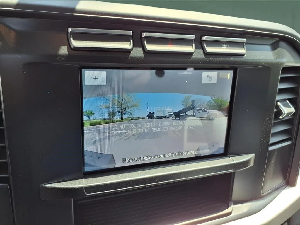 2023 Ford F-350 Super Duty Chassis Cab XL - Photo 17