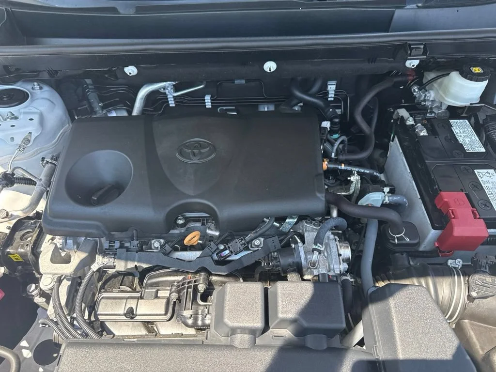 Used 2024  Toyota XLE image 32