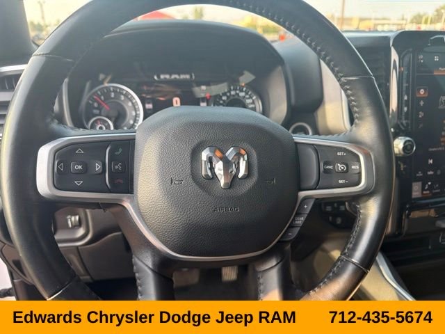 Used 2024 White Ram Big Horn/Lone Star image 21
