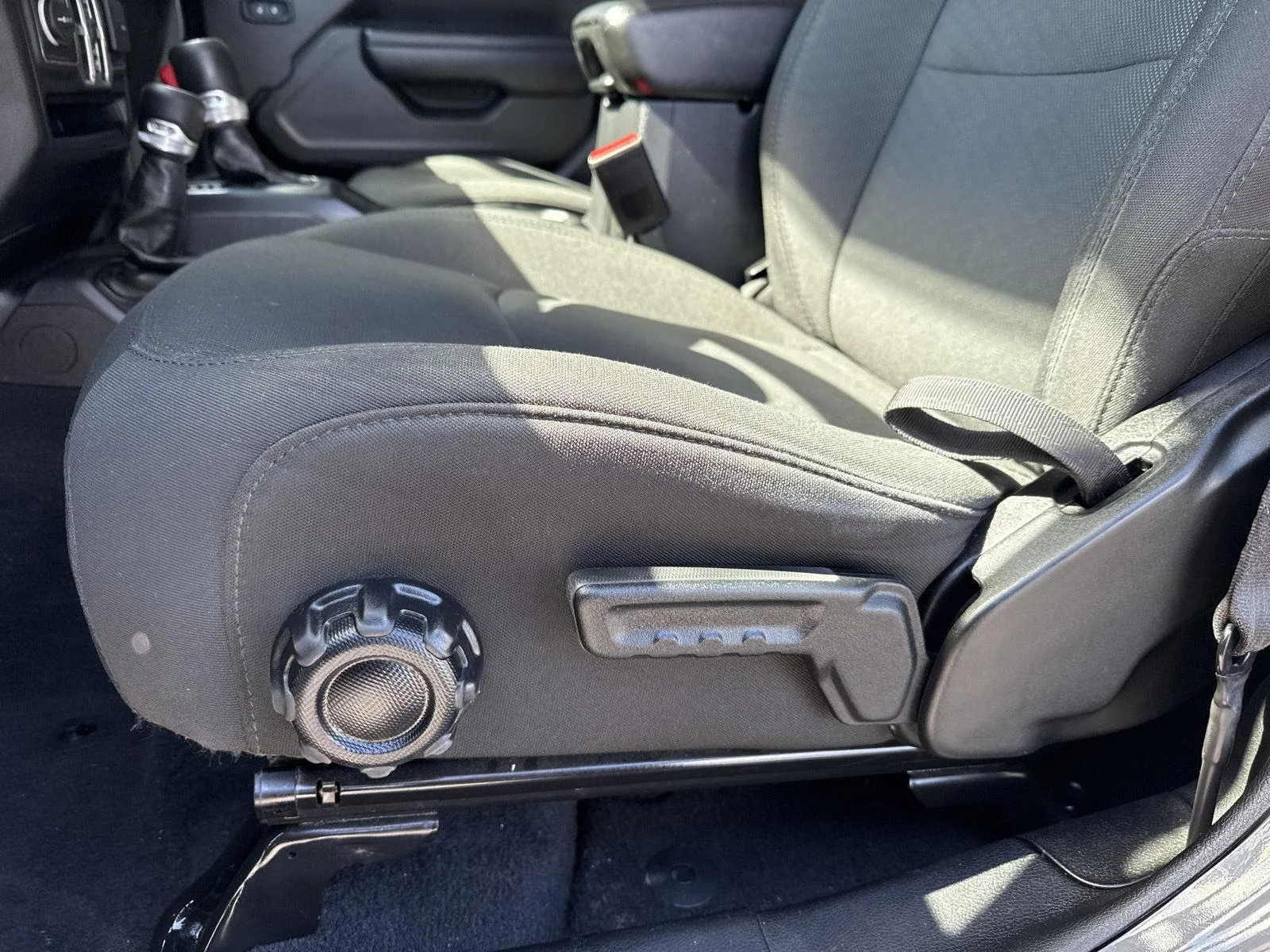 Used 2023 Sting-Gray Clearcoat Jeep Sport S image 19