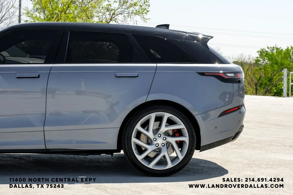 Used 2020 Byron Blue Metallic Land Rover SVAutobiography Dynamic Edition image 11