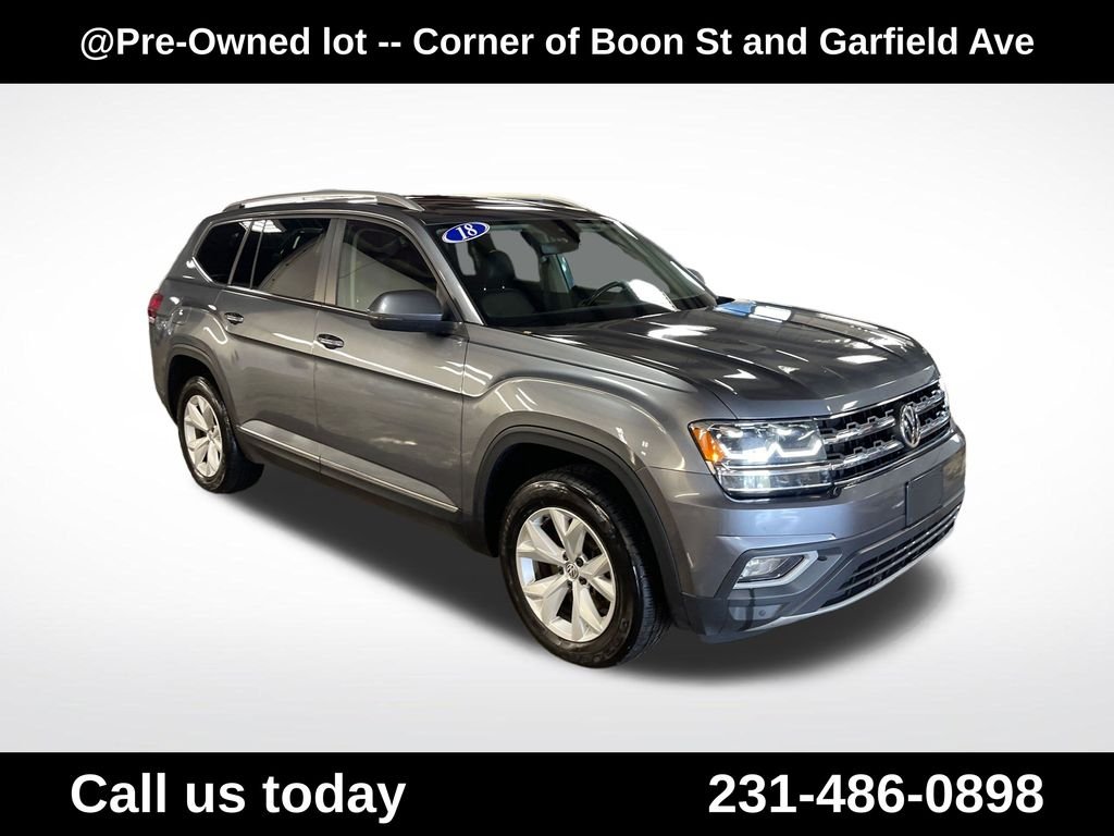 Used 2018 Gray Volkswagen SEL image 7