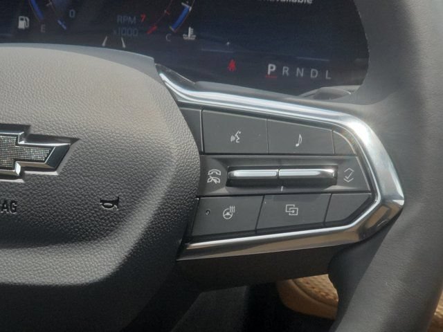 New 2027 Polar White Tricoat Chevrolet ACTIV image 24