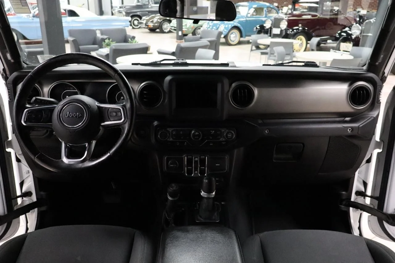 Used 2020 Bright White Clear Coat Jeep Sport S image 12