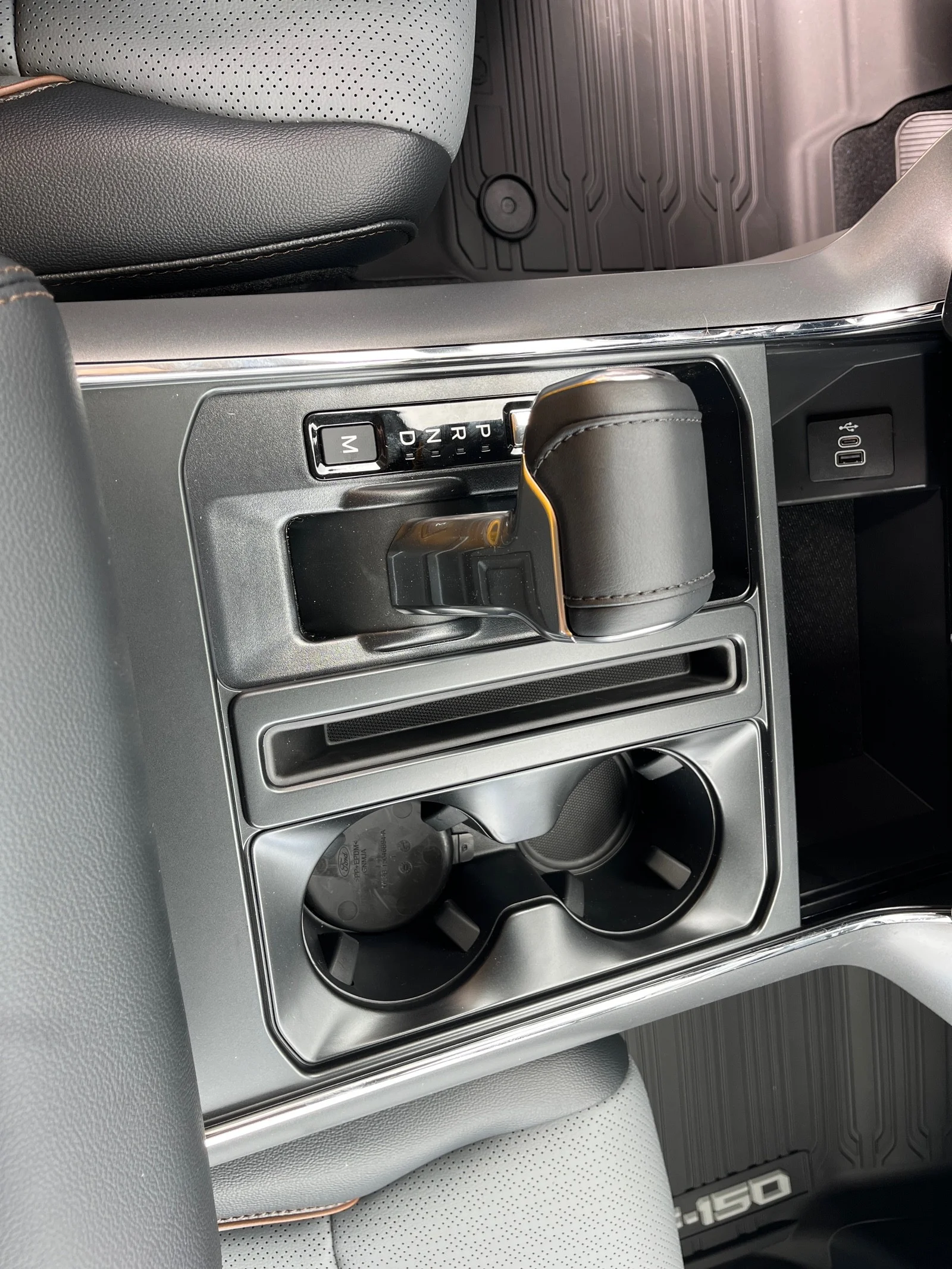 New 2026 Avalanche Ford Lariat® image 17
