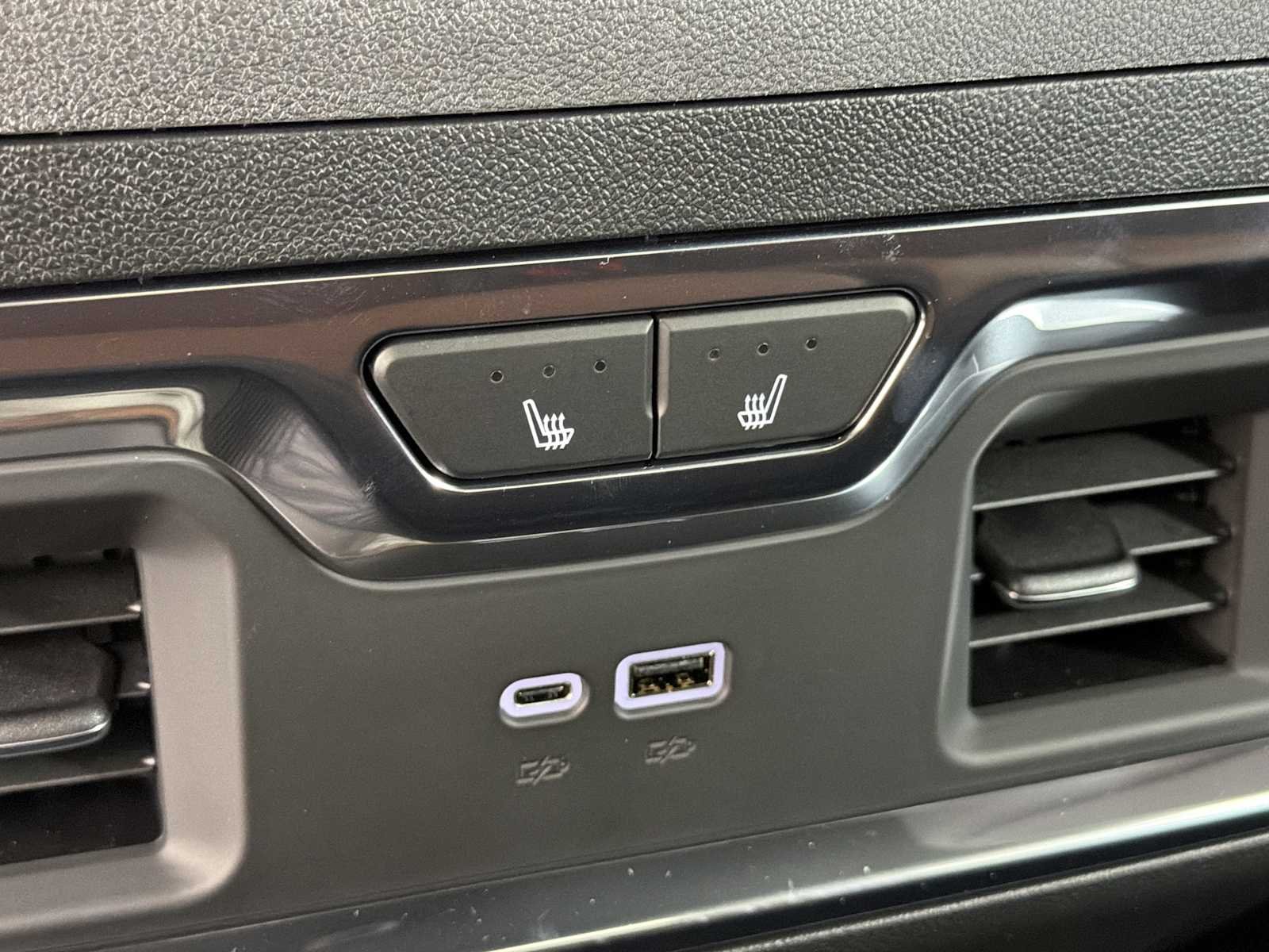 2026 GMC Sierra 2500HD Denali Ultimate - Photo 21