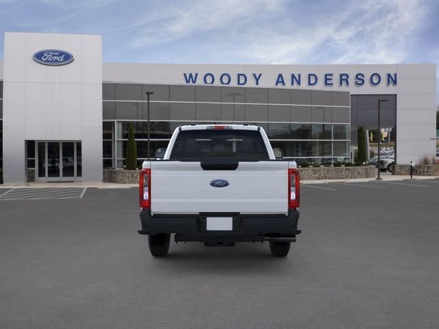 New 2026 Oxford White Ford XL image 5