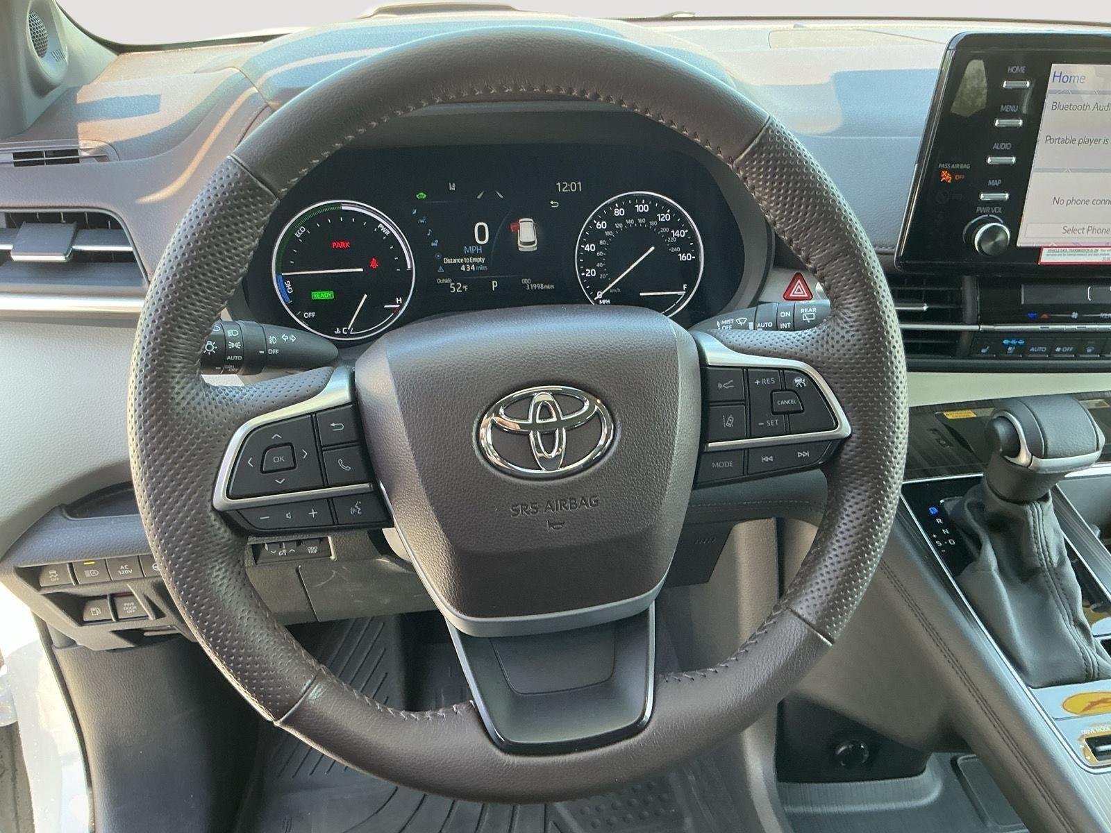 Certified Used 2024 Windchill Pearl Toyota Platinum image 8