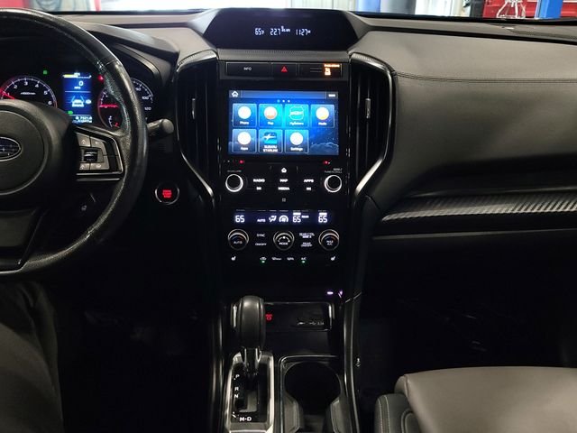 Used 2022 Crystal Black Silica Subaru Onyx Edition image 33