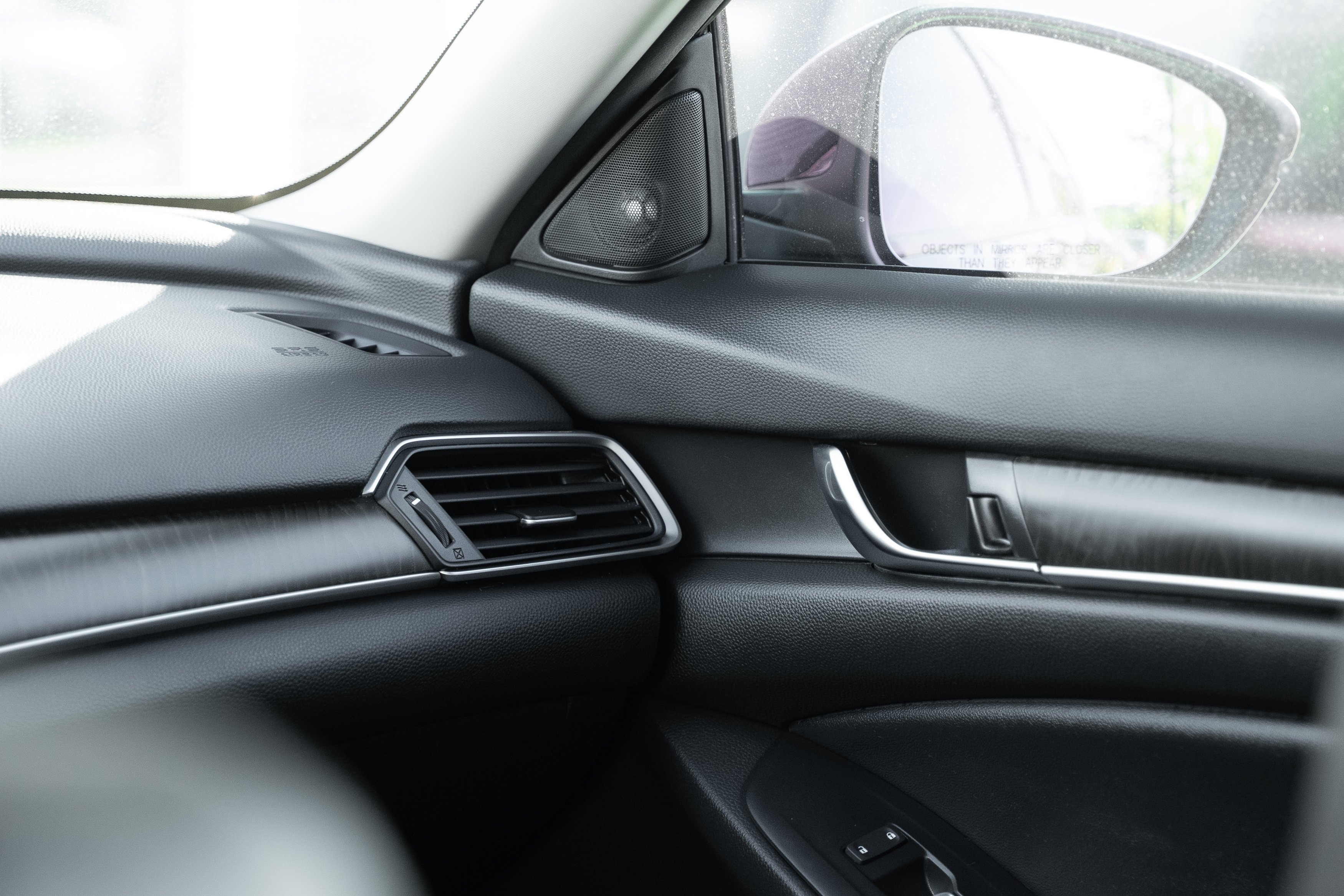 Used 2022 Crystal Black Pearl Honda Touring image 13