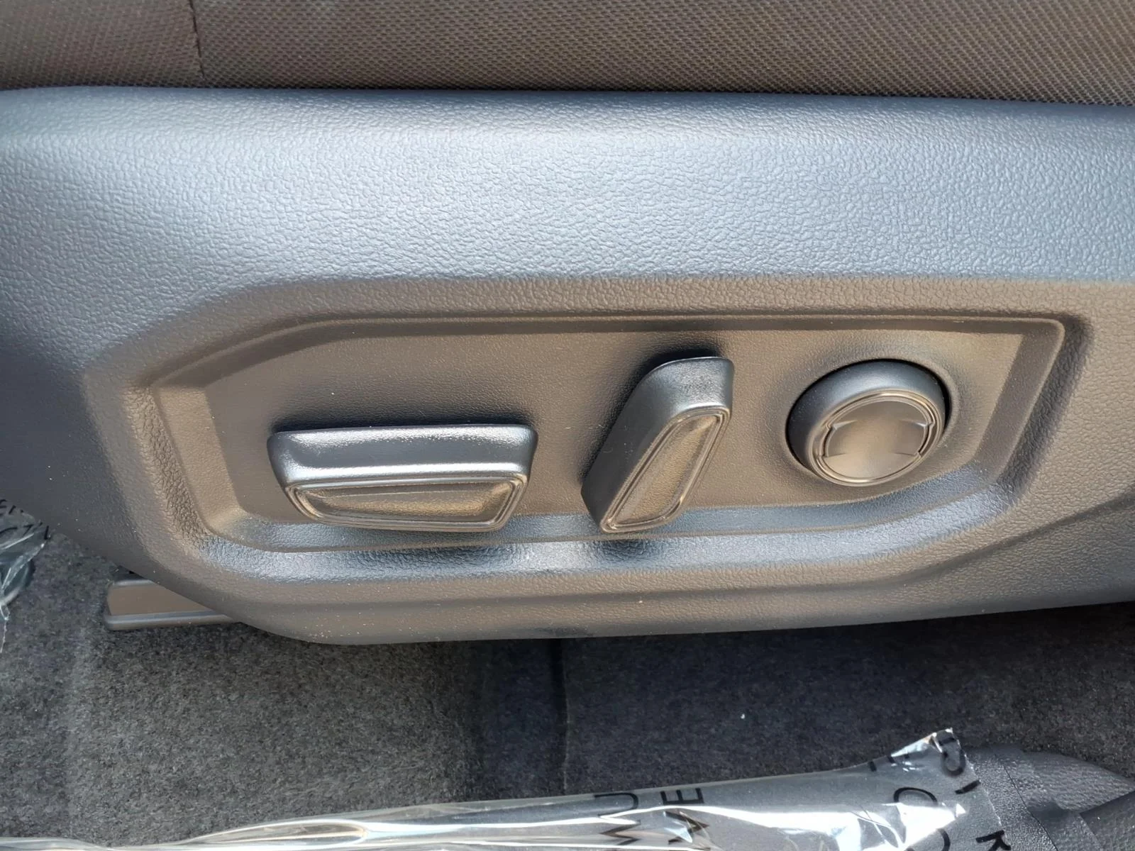 2026 Toyota Tundra SR5 - Photo 10