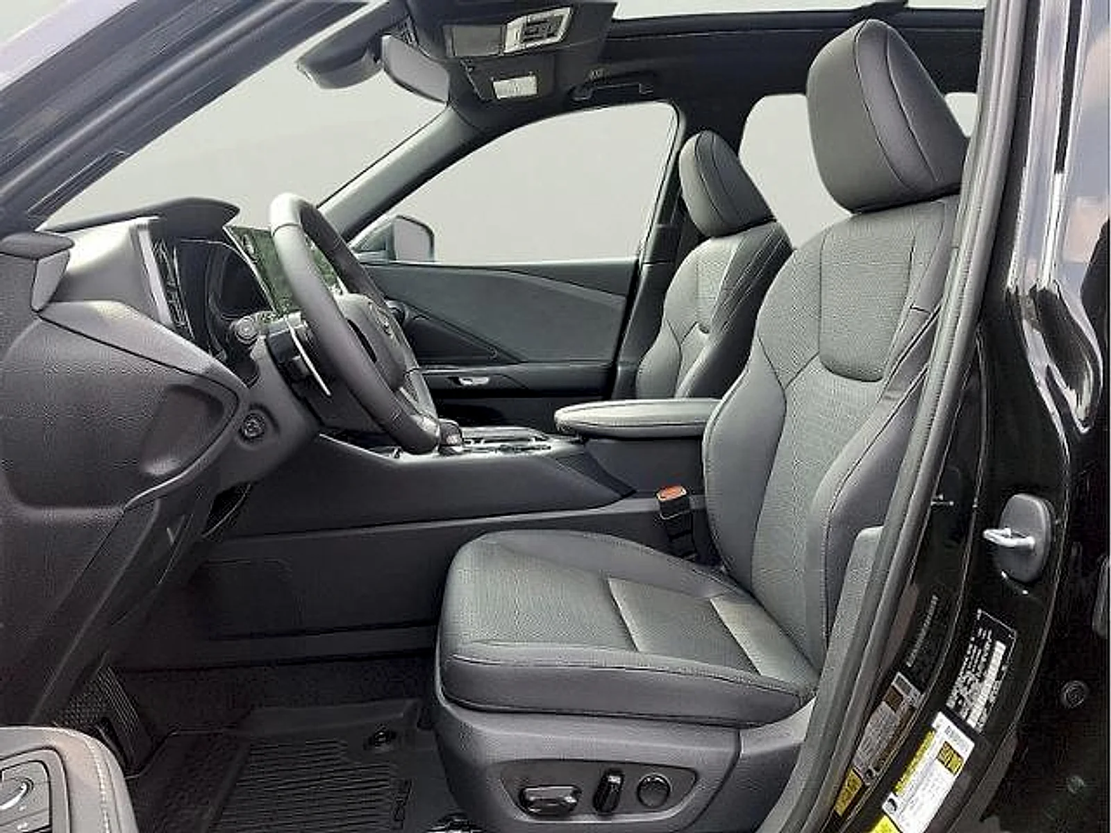 Certified Used 2025 CAVIAR Lexus Premium image 5