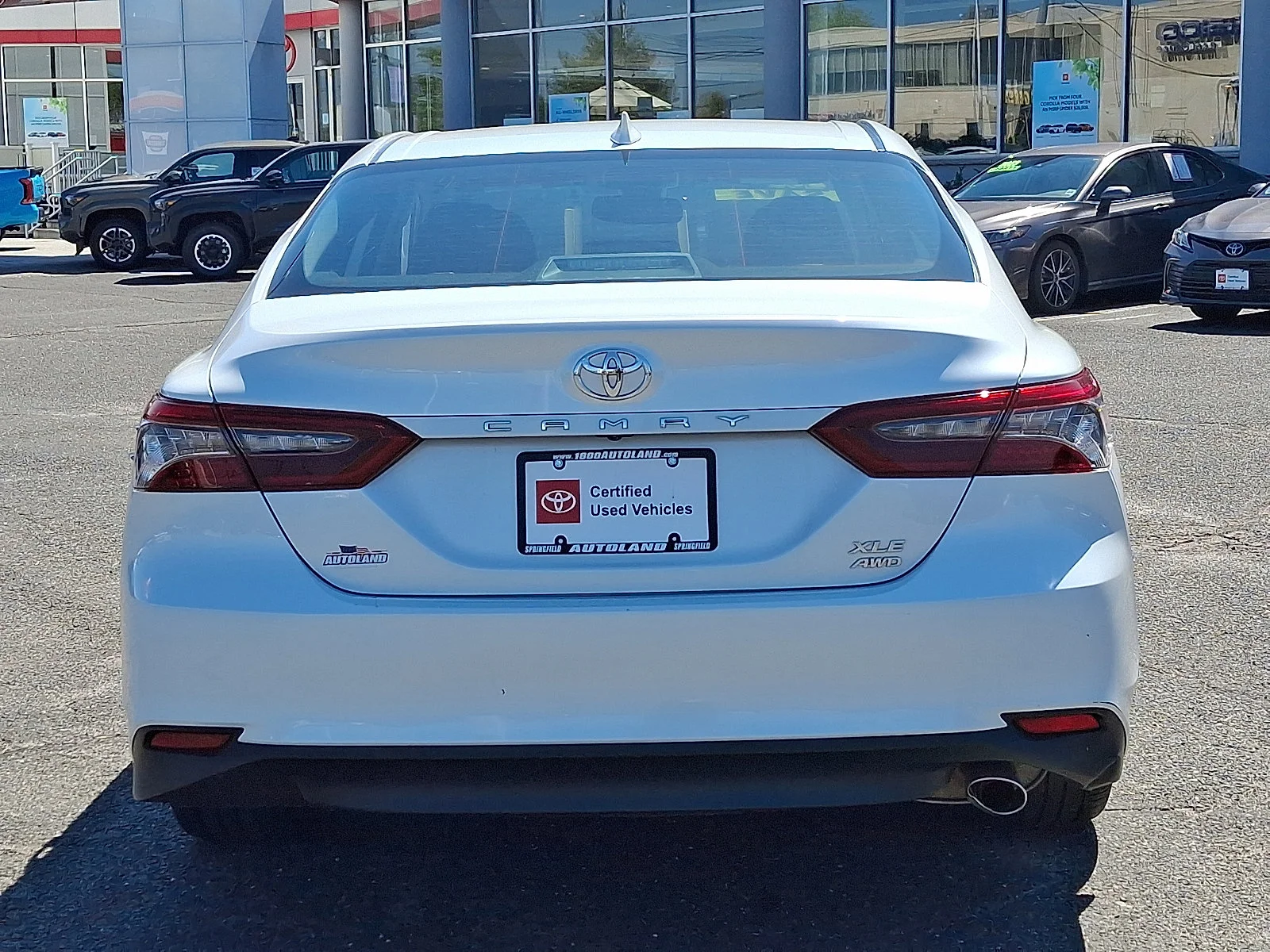 Used 2024 Wind Chill Pearl - 089 Toyota XLE image 6