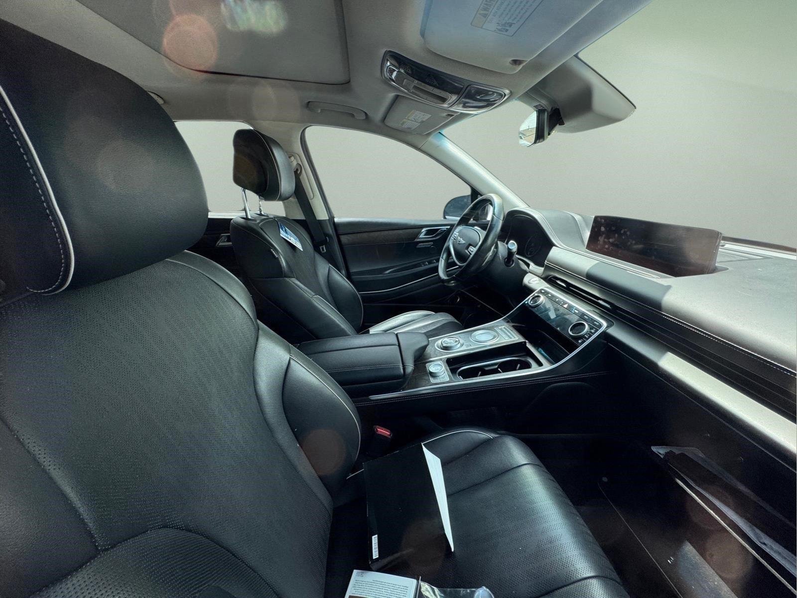 Used 2021 Himalayan Gray Genesis Advanced + image 19