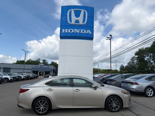 2016 Lexus ES 350