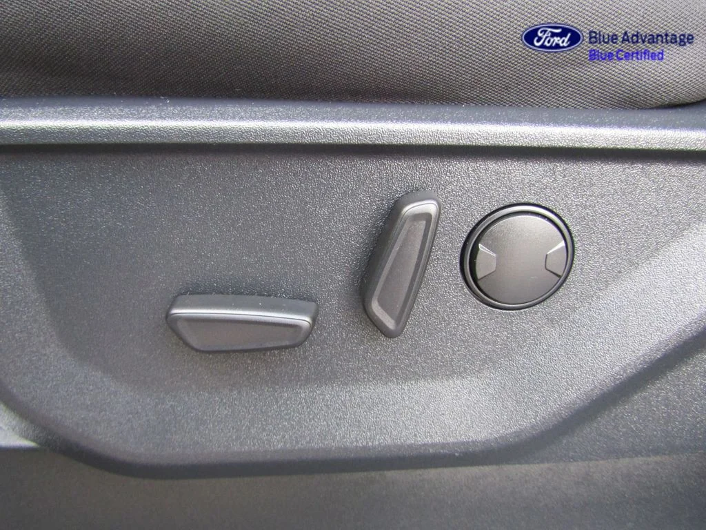 Certified Used 2023 Avalanche Ford XLT image 22