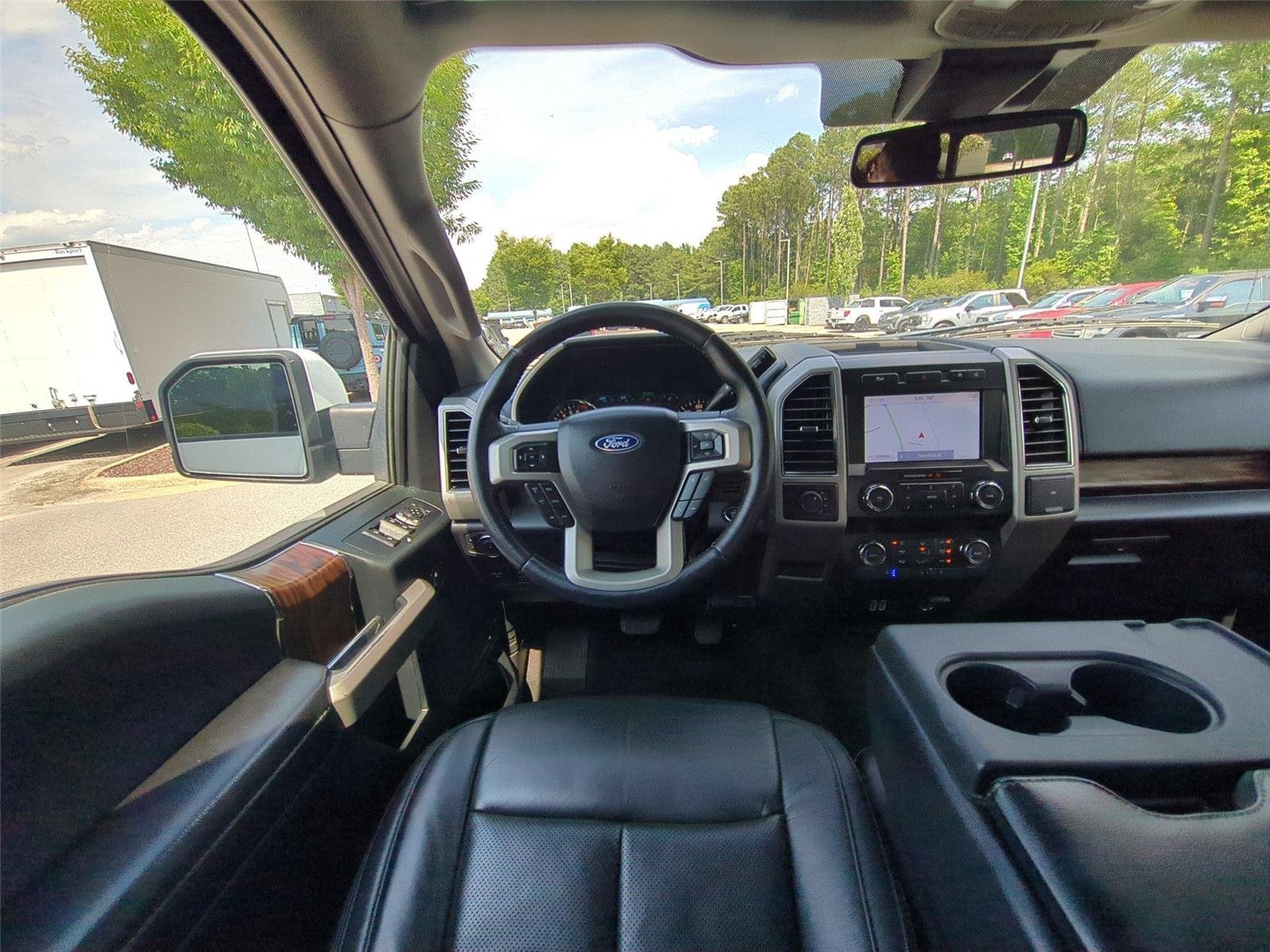 Used 2020 Oxford White Ford LARIAT image 34