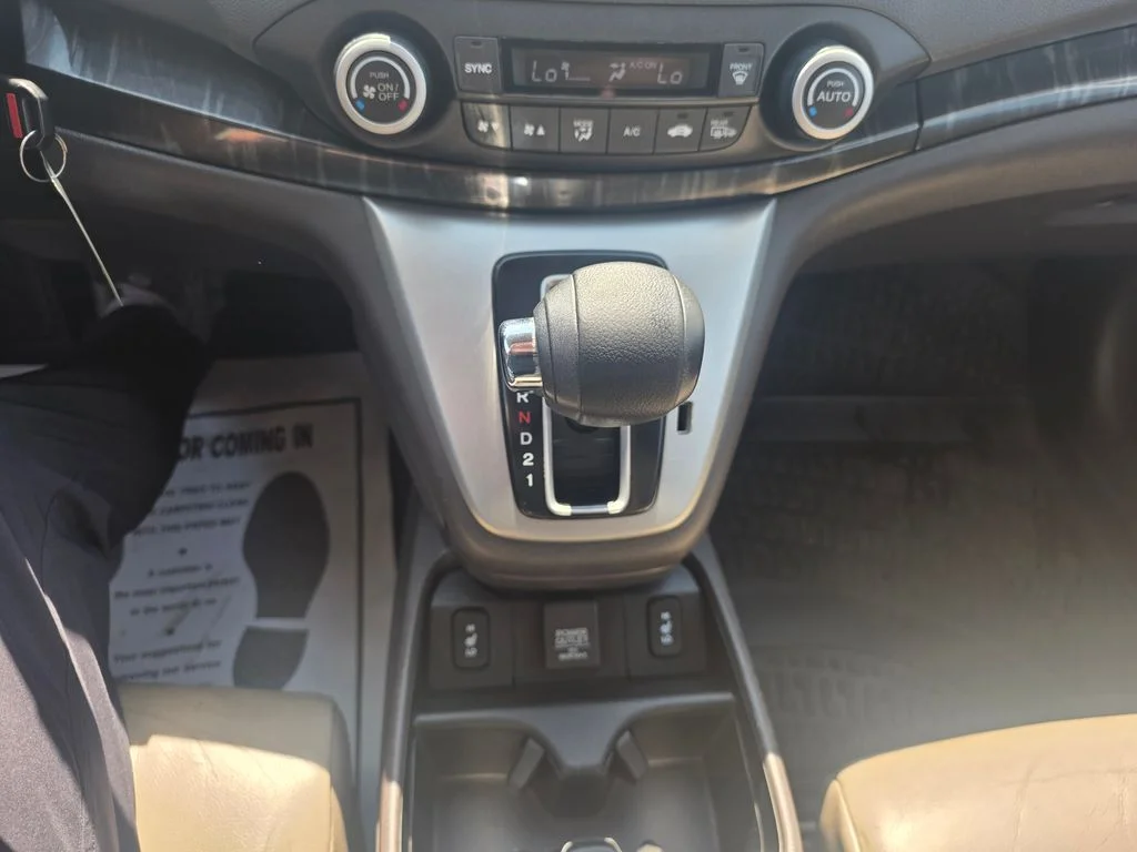 Used 2014 White Diamond Pearl Honda EX-L image 17
