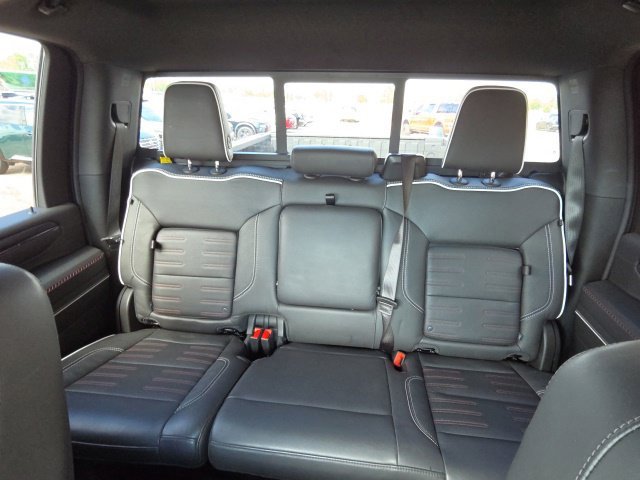 Used 2026 Onyx Black GMC AT4X image 31