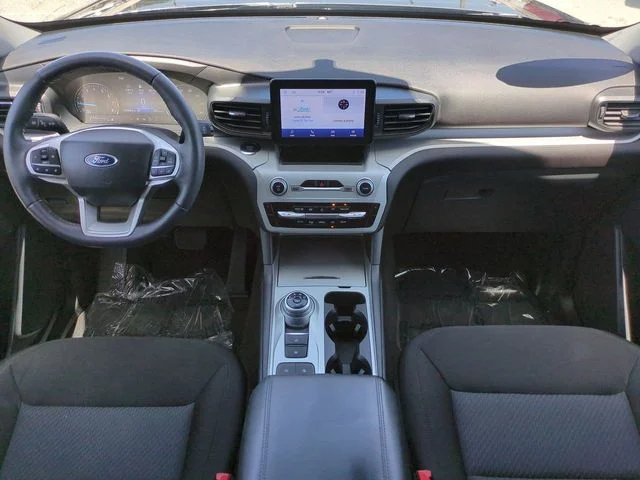 Used 2023 Gray Metallic Ford XLT image 15