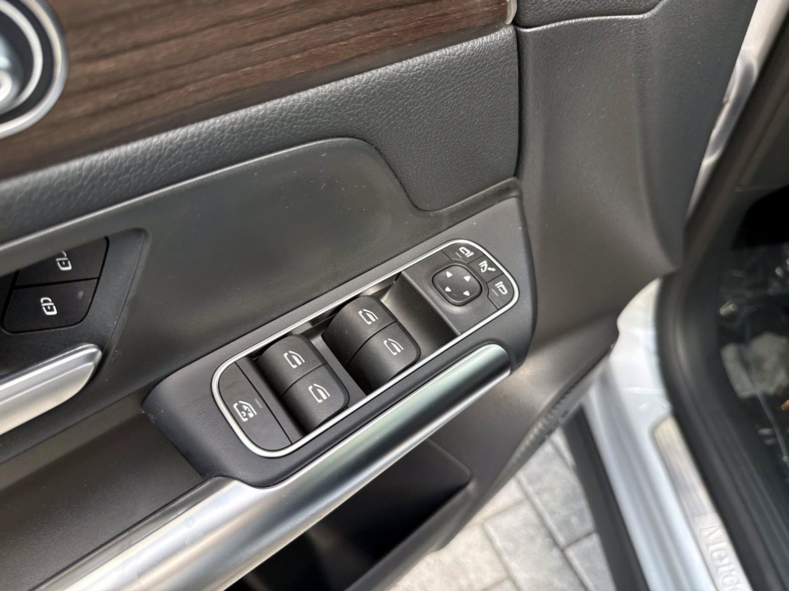 New 2026 Silver Metallic Mercedes-Benz 250 4MATIC® SUV image 19