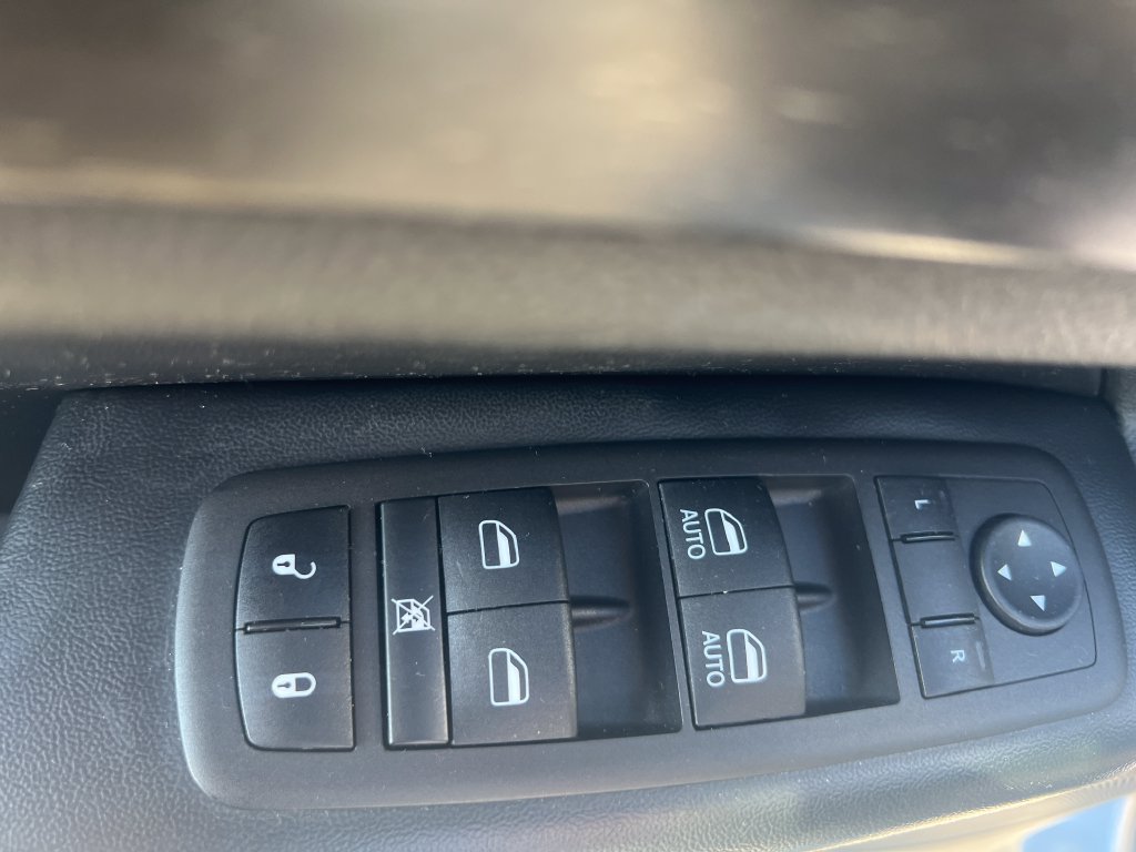 Used 2015 Silver Jeep Laredo image 14