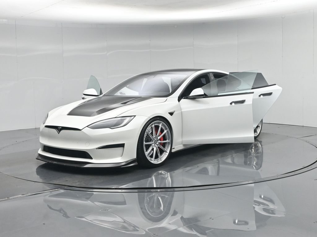 Used 2022 White Tesla Plaid image 29