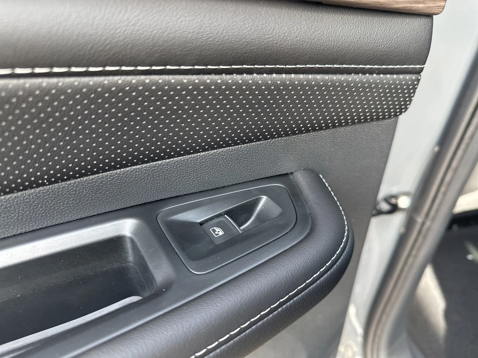New 2026 Gray Volkswagen 2.0T SEL image 27