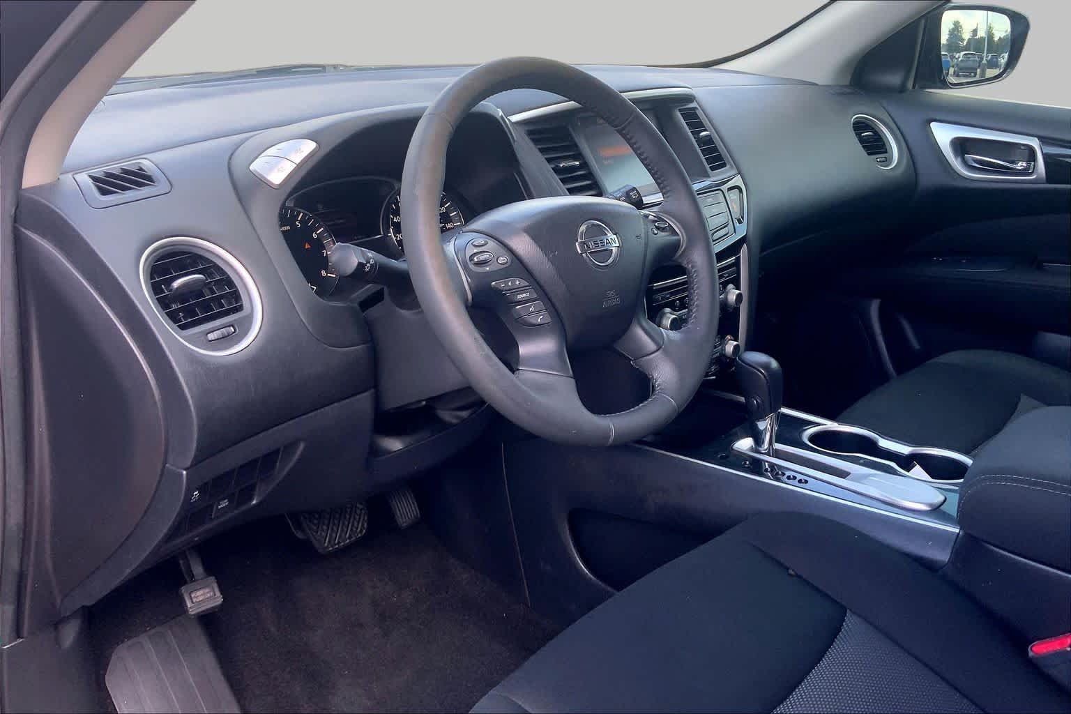 Used 2017 Magnetic Black Metallic Nissan SV image 17