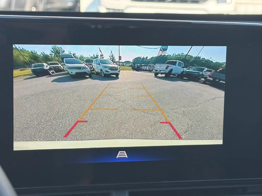 Used 2025 Green Chevrolet ACTIV image 28